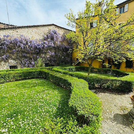 Melograno'S House Apartment Bologna Bagian luar foto