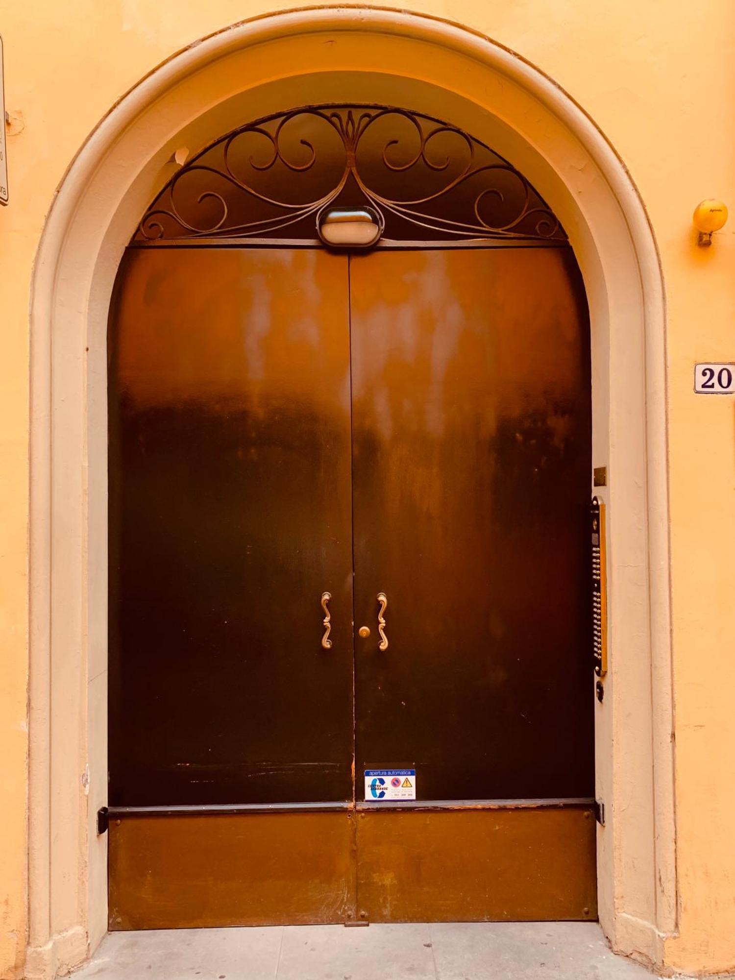 Melograno'S House Apartment Bologna Bagian luar foto