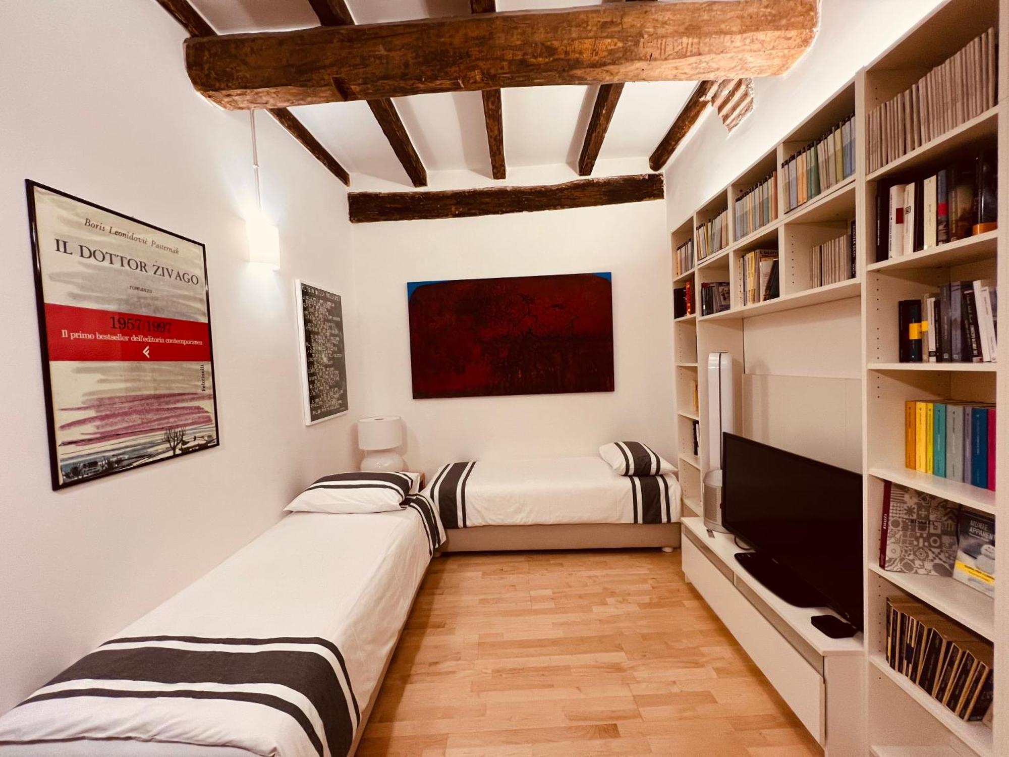 Melograno'S House Apartment Bologna Bagian luar foto